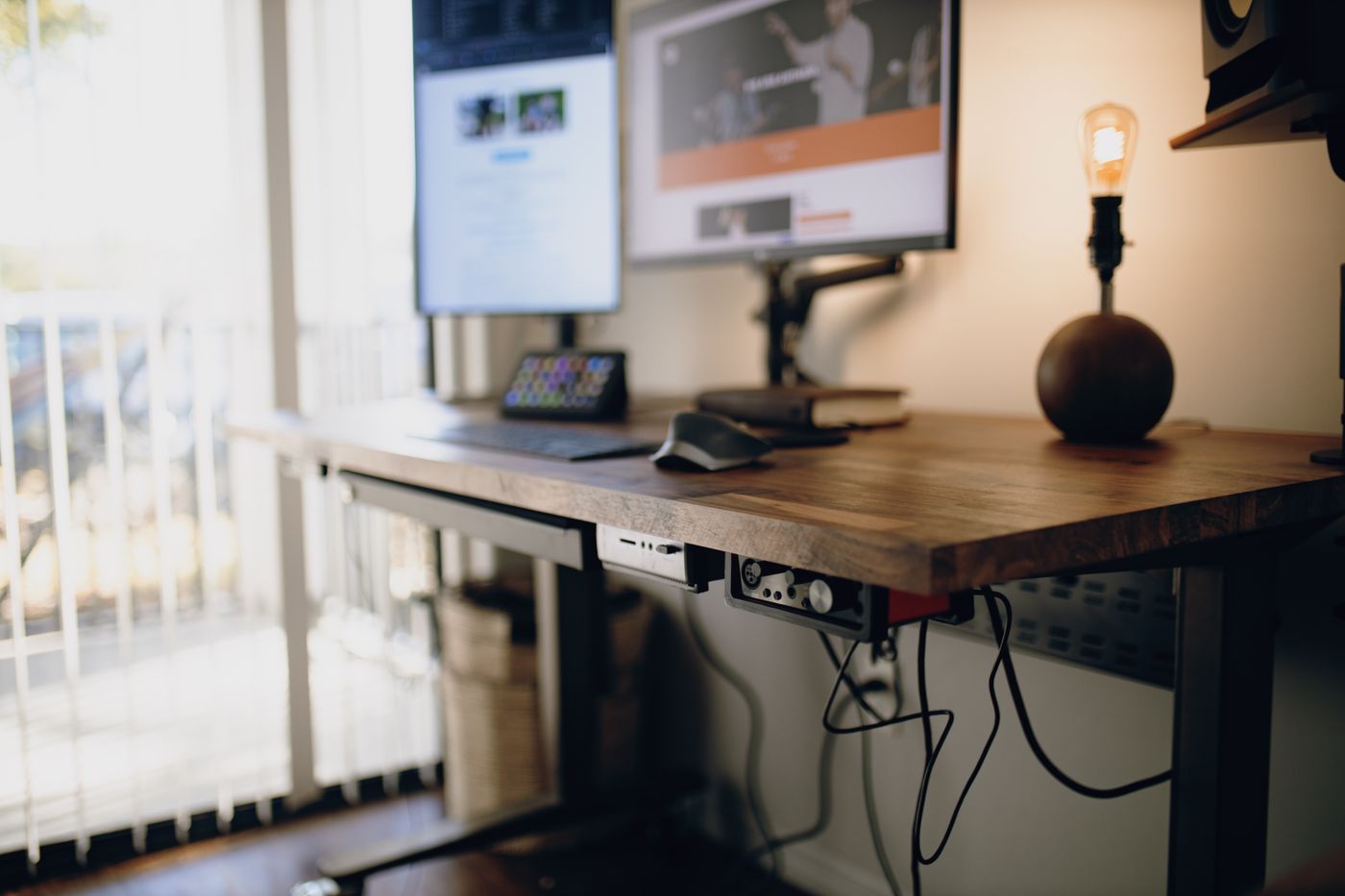 Altura Pro 48 standing desk