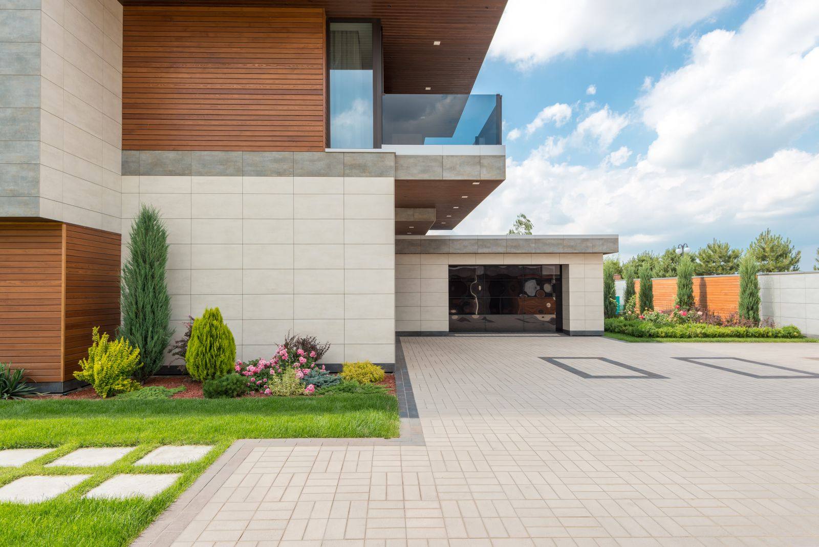 Paver driveway after cleaning
